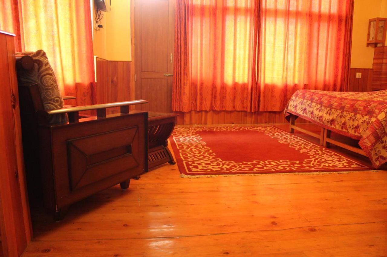Pema Thang Hotel Kangra Exterior foto